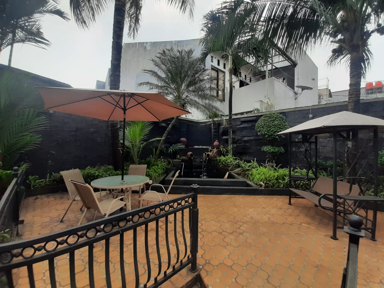 Rumah Condet foto 1