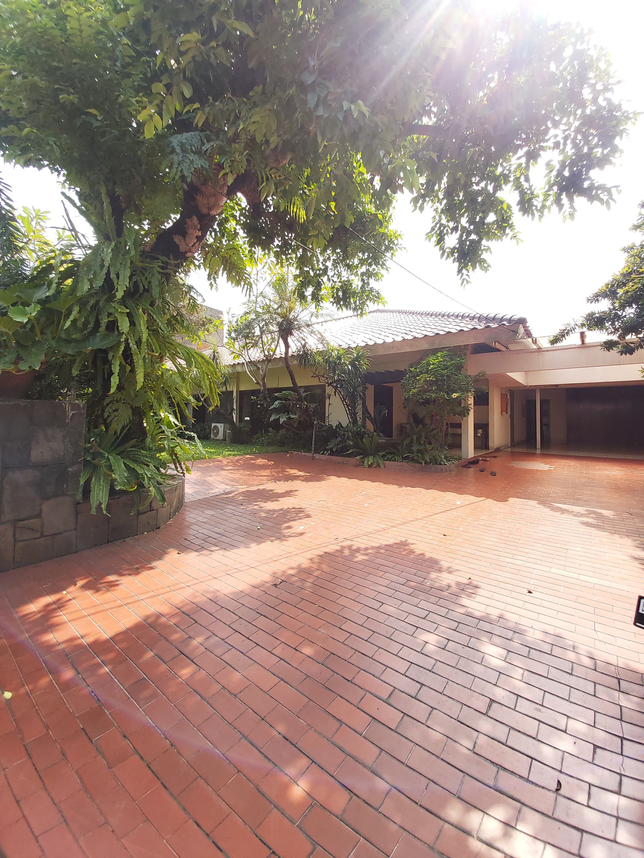 Rumah Asri Dekat Kemang thumbnail 10
