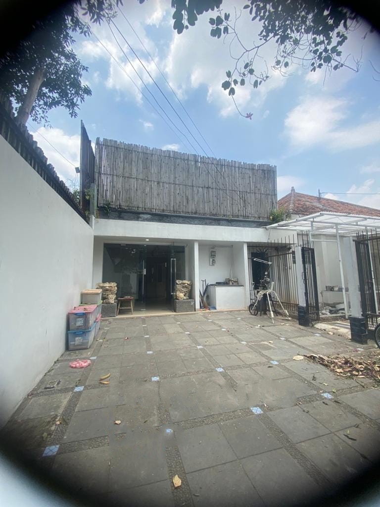 Rumah Menteng, Jl. Suwiryo No. 11 thumbnail 2