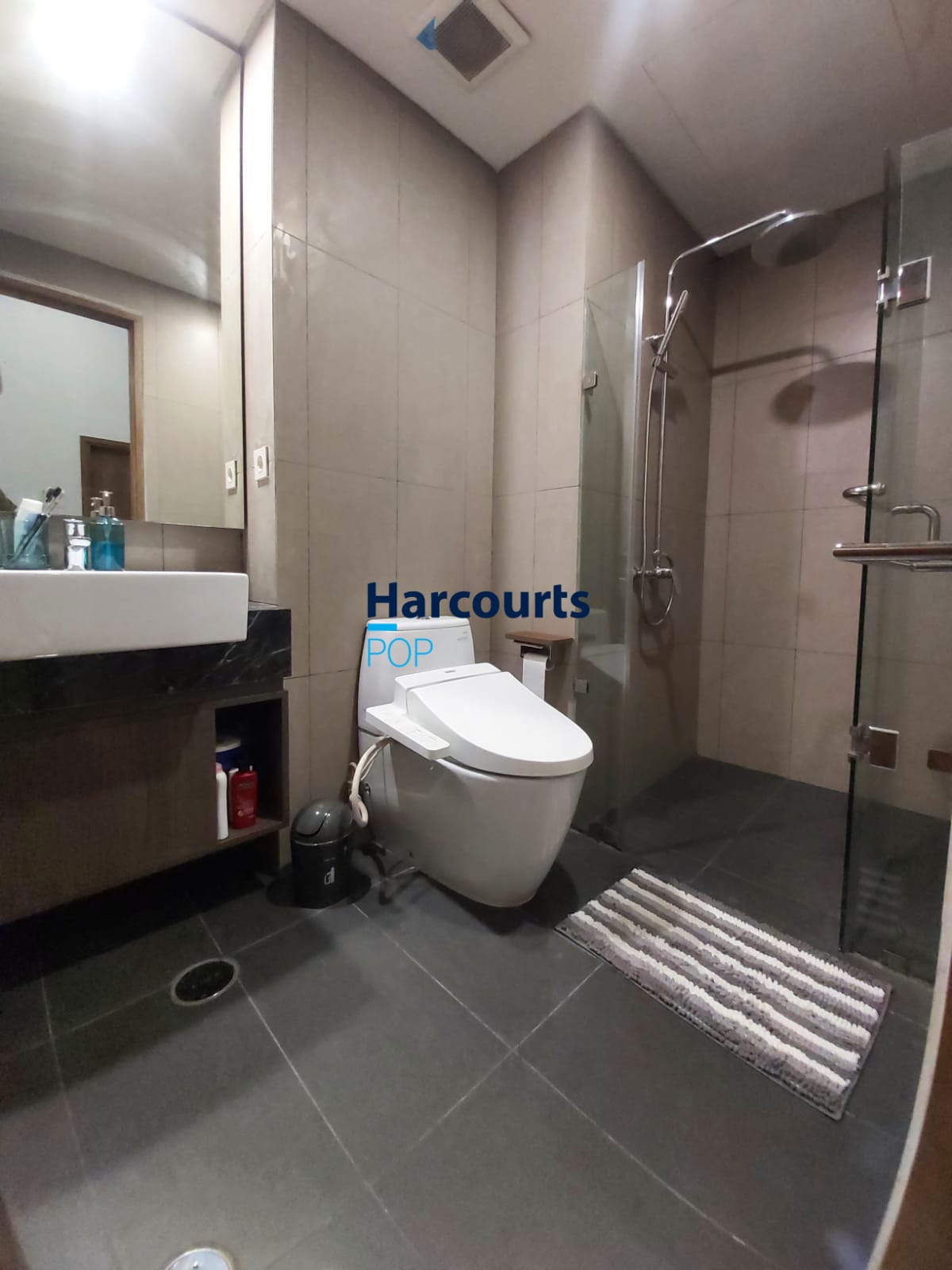 Apartemen 2BR Yukata Suites Alam Sutera thumbnail 20