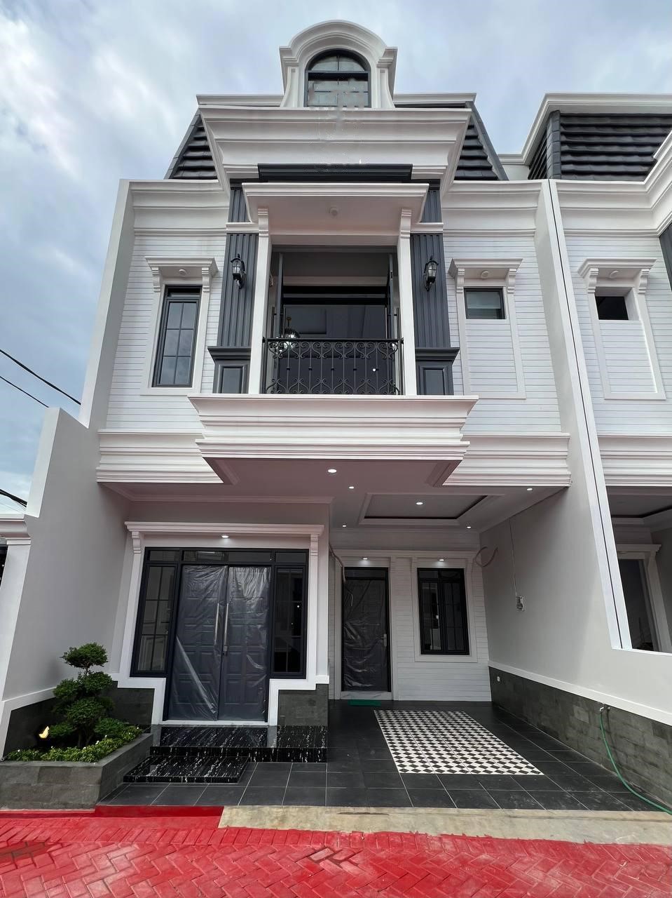 Rumah Ijo Area Ragunan thumbnail 2