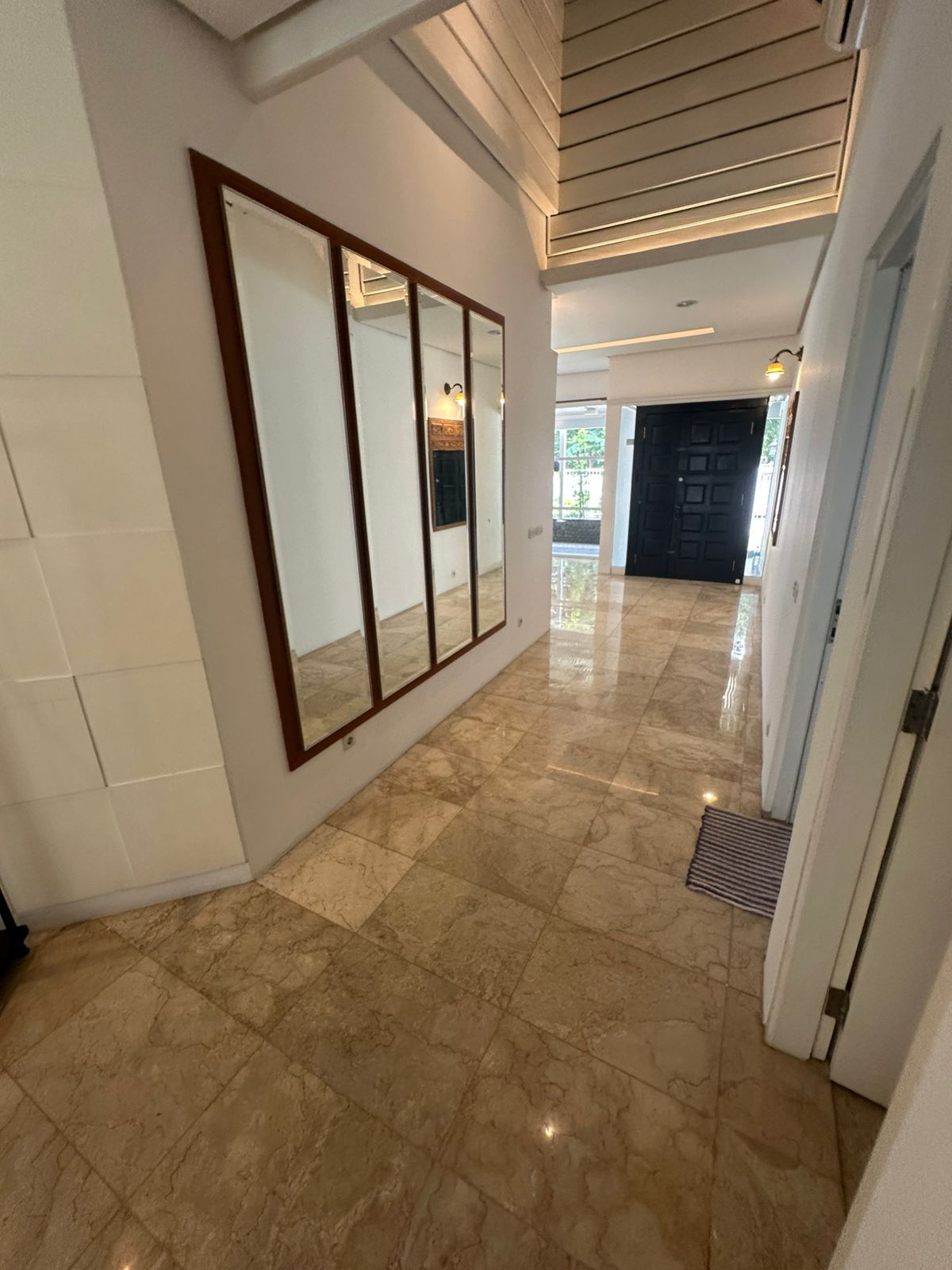 Rumah Disewakan Pondok Indah thumbnail 7
