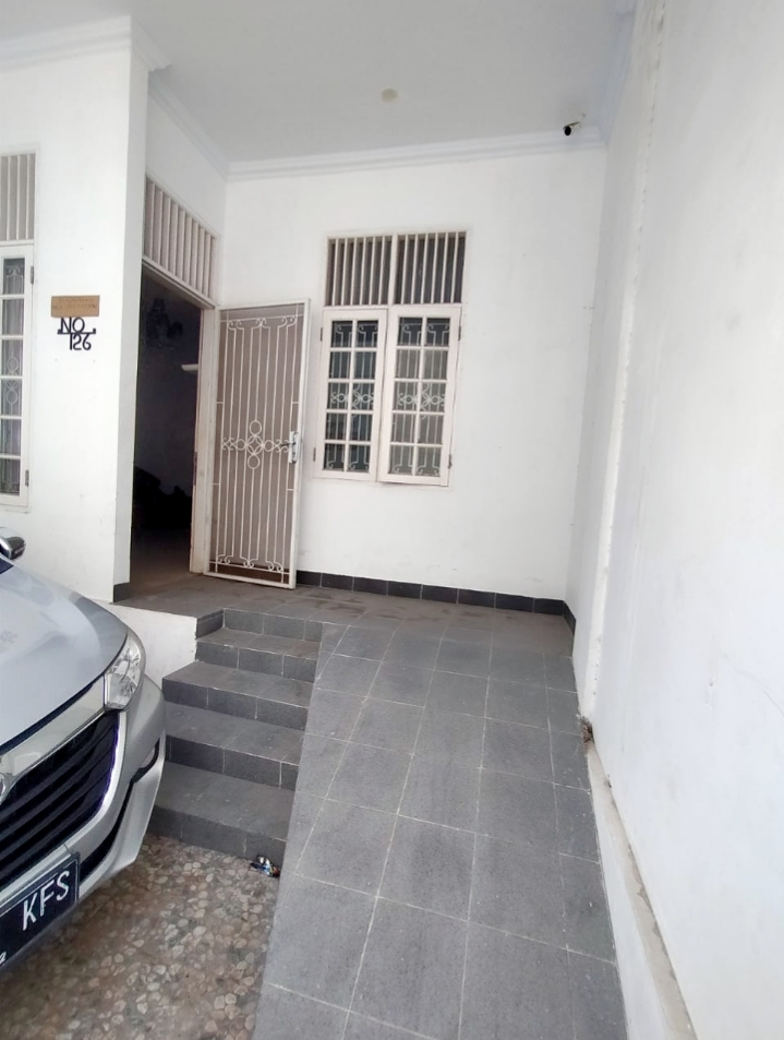 Rumah + 2 Kontrakan Bekasi foto 1