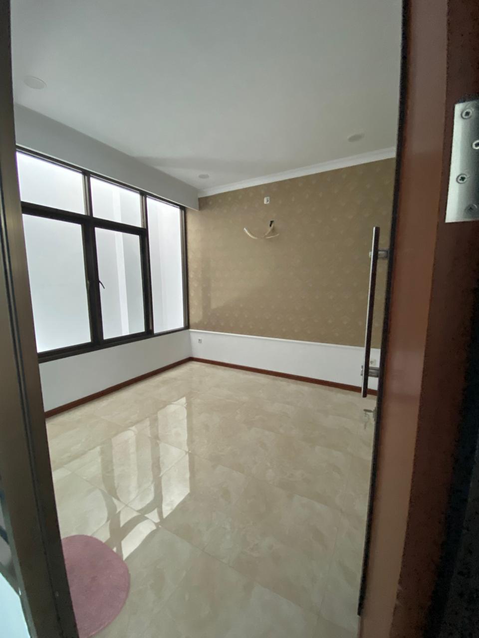 Rumah Perumahan Baru Tebet thumbnail 2